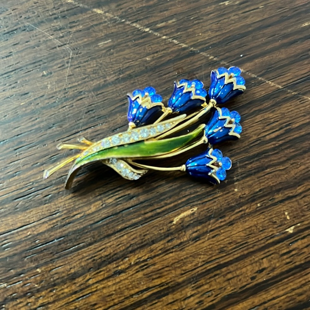 Vintage floral blue rhinestone Brooche Pin